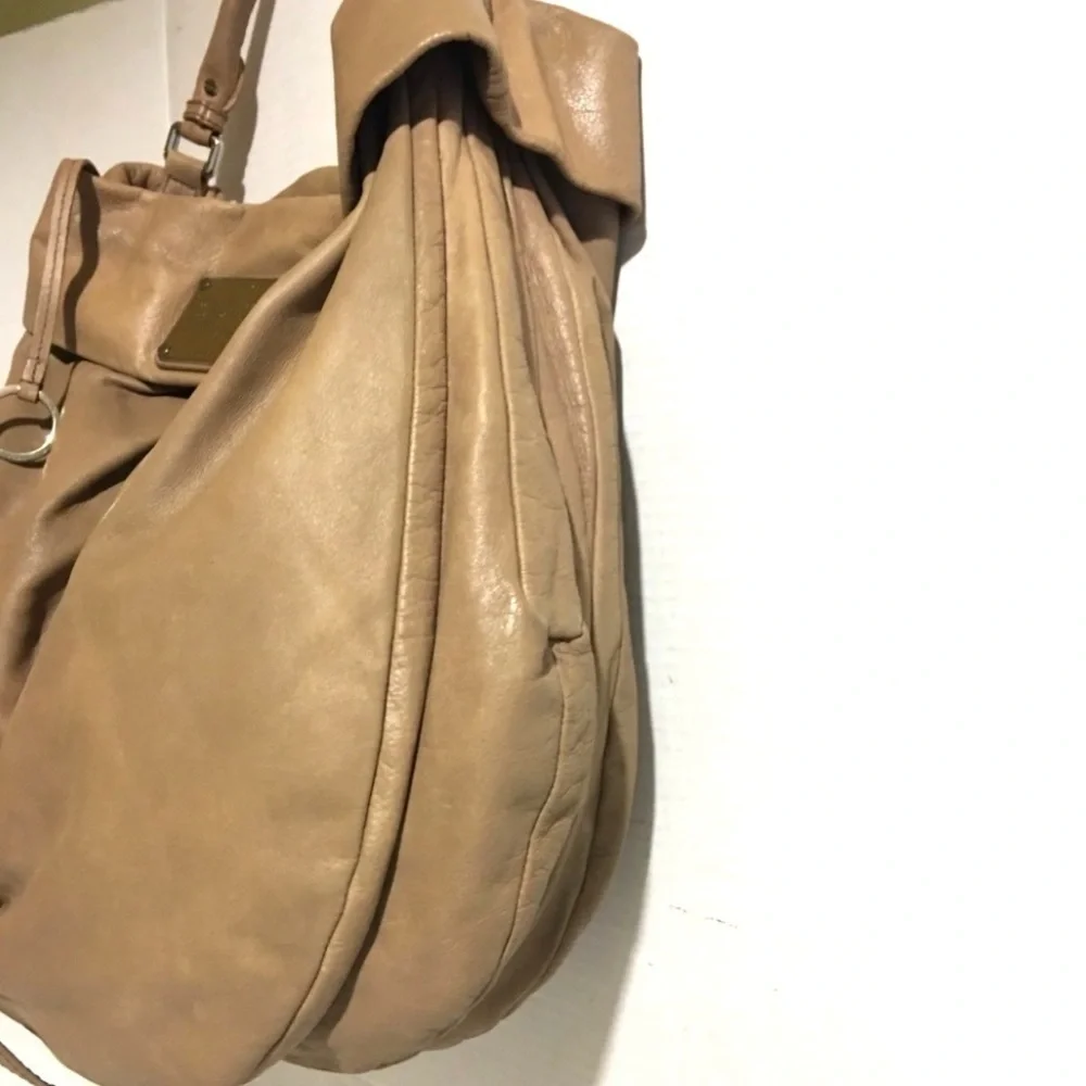 Marc by Marc Jacob’s hobo Tan Leather Women's Bag